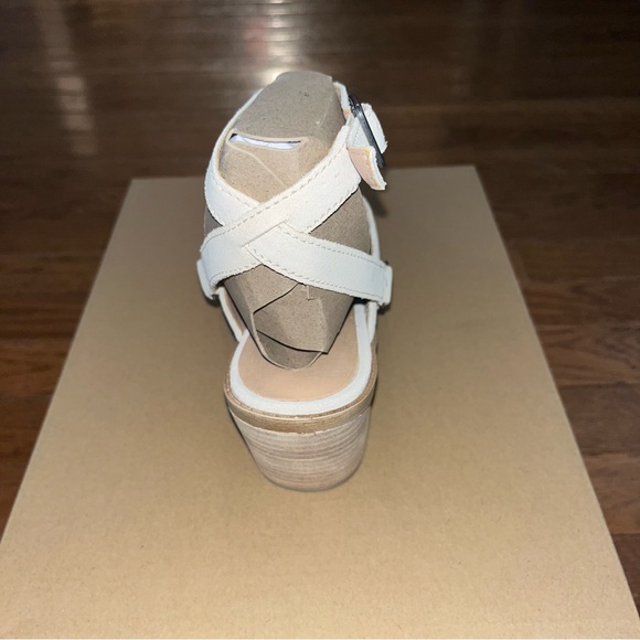 Lucky Brand Winola Ankle Strap Wedge Mules Vanilla Suede Women’s Size 5.5 - Picture 9 of 11